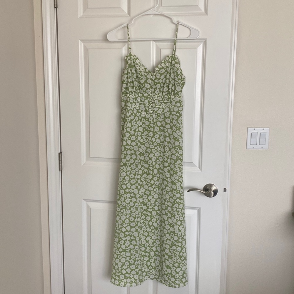 Lulus Timeless Touch Green Floral Print A-Line MIDI Dress - size small